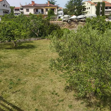 Avsec Apartment *